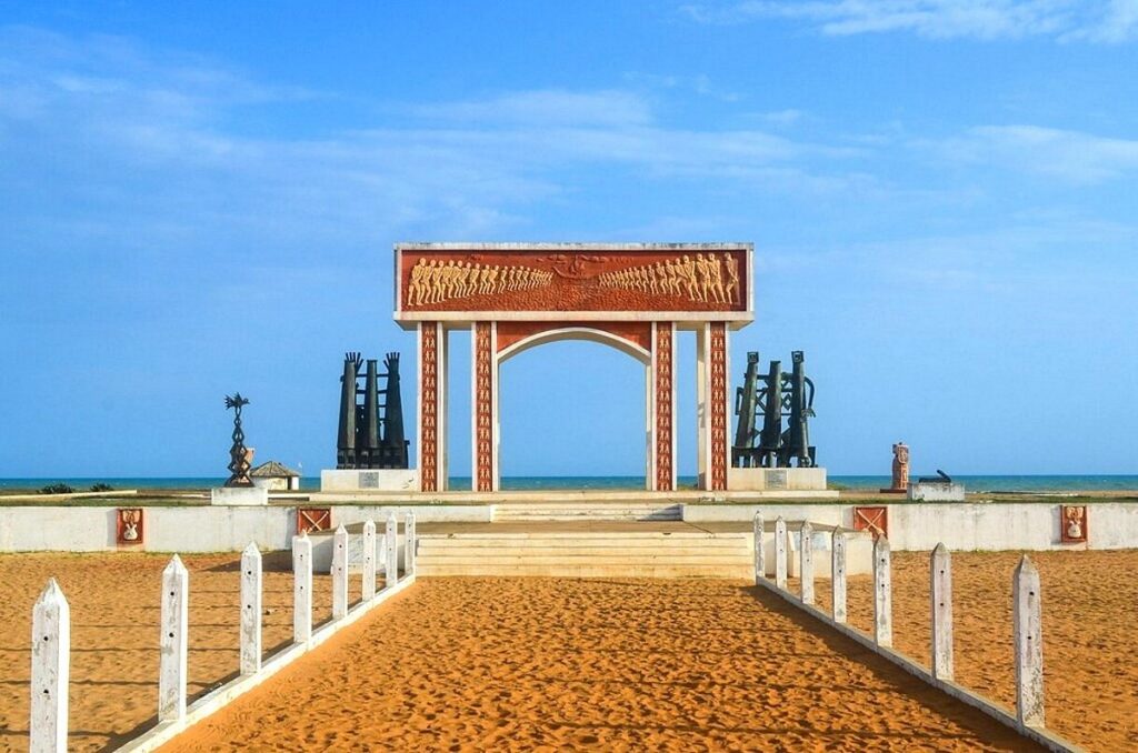 La porte du Non Retour sur la Route des Esclaves Ouidah, Bénin