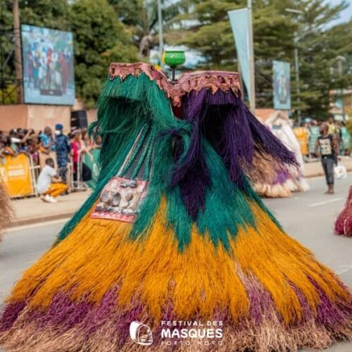 Zangbeto au Festival des Masques de Porto-Novo Bénin