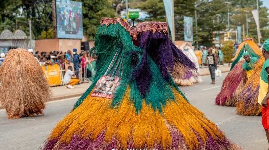 Zangbeto au Festival des Masques de Porto-Novo Bénin
