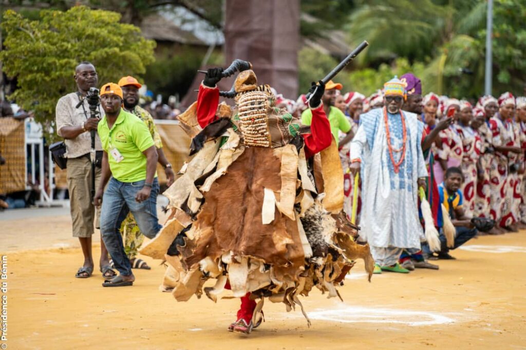 Egungun au Festival des masques de Porto-Novo